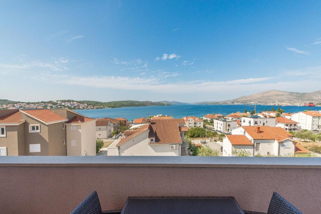 Apartments Ivana-Mira Okrug Gornji Eksteriør bilde