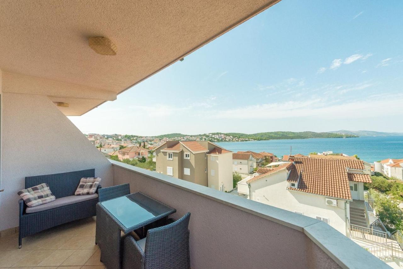 Apartments Ivana-Mira Okrug Gornji Eksteriør bilde